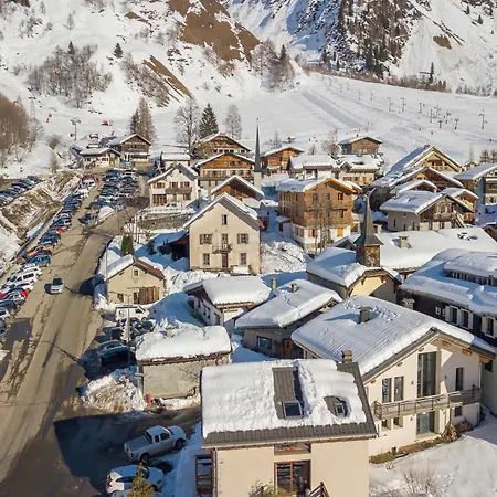 Le Cristal - Mont Blanc 6 - Happy Chamonix