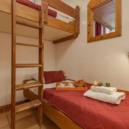 Le Cristal Mb6 View, Pool, Private Sauna, Parking & Wifi - Happy