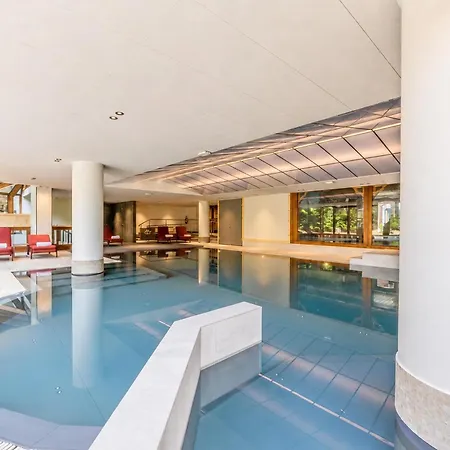 Le Cristal Mb6 View, Pool, Private Sauna, Parking & Wifi - Happy *